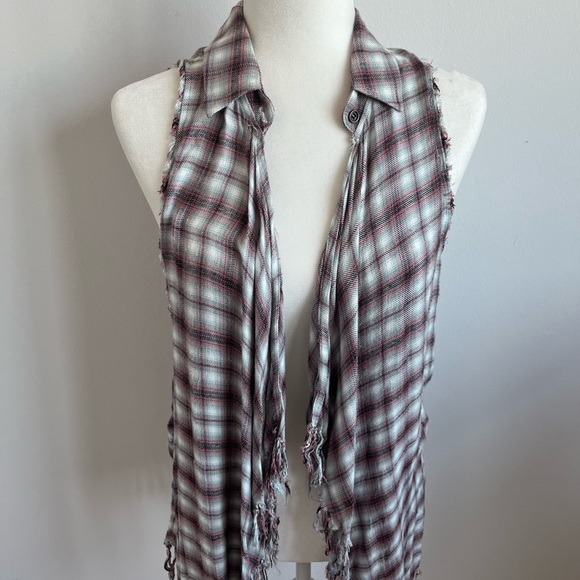 Anthropologie Willow & Clay Plaid Sleeveless Fringe Vest - Picture 9 of 15